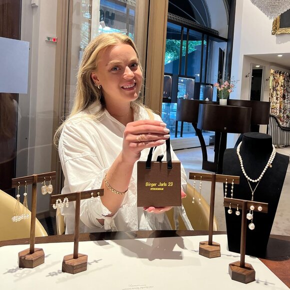 Women's 14k fish hook gold Dainty gold Wire Wrap pearl drop Earrings - Picture 5 of 6